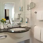 Hotel Essential By Dorint Berlin-adlershof 3*