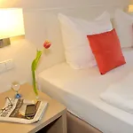 Hotel Essential By Dorint Berlin-adlershof 3*