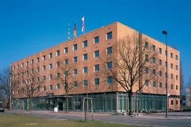 Essential By Dorint Berlin-adlershof Hotel Berlim