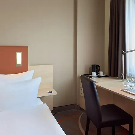 Essential By Dorint Berlin-adlershof 3* Berlim