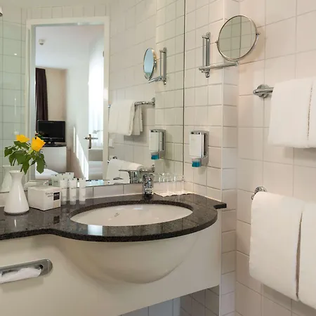 Hotel Essential By Dorint Berlin-adlershof 3*