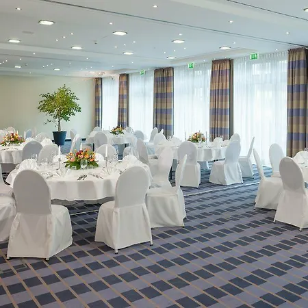Essential By Dorint Berlin-adlershof 3* Berlijn