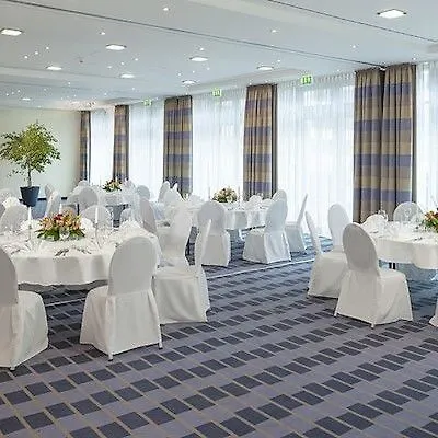 Essential By Dorint Berlin-adlershof فندق