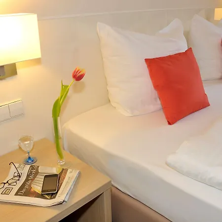 Hotel Essential By Dorint Berlin-adlershof 3*