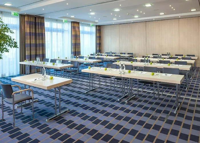 Hotell Essential By Dorint Berlin-adlershof 3*